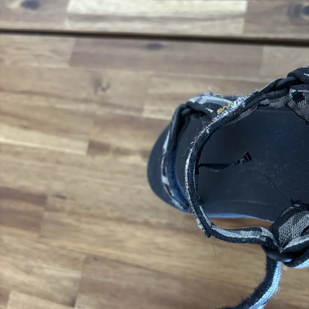Teva good preowned